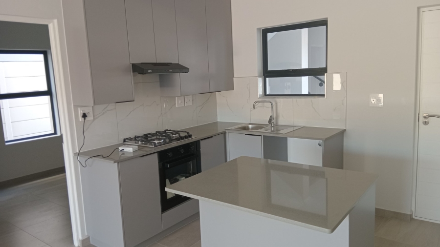 2 Bedroom Property for Sale in Table View Western Cape